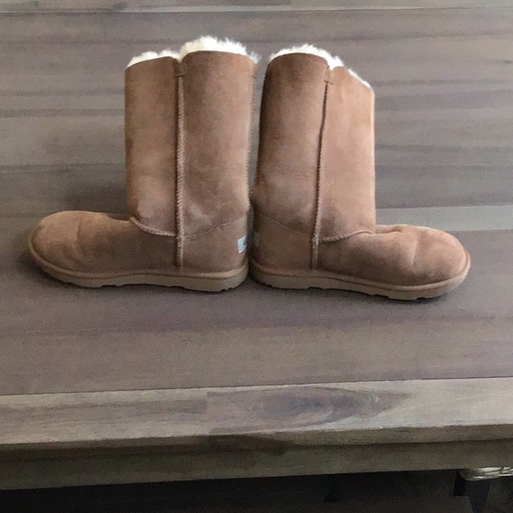 ⭐️SOLD✅Ugg boots - Picture 4 of 8